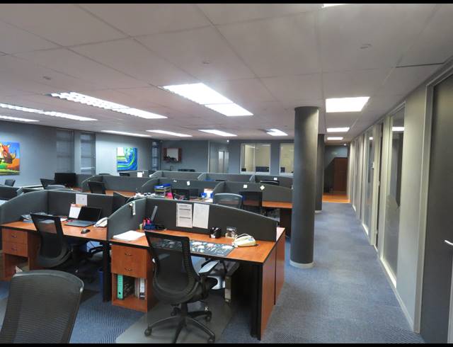 305M² OFFICE TO LET IN FIRGROVE